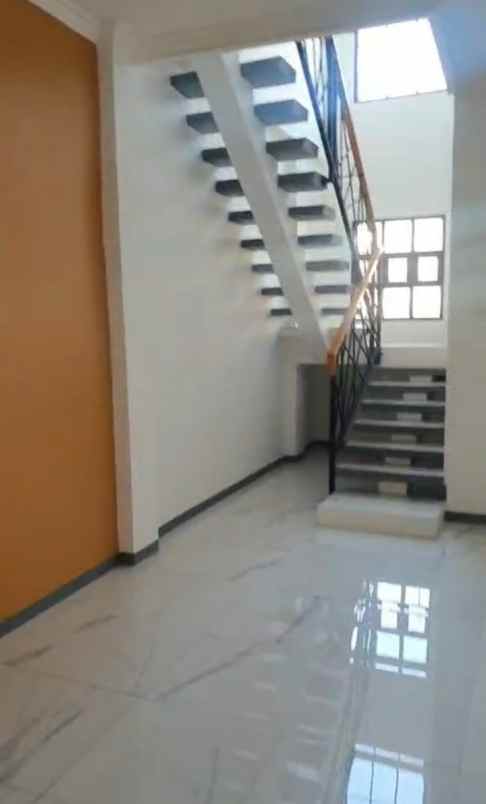 dijual rumah prima harapan regency