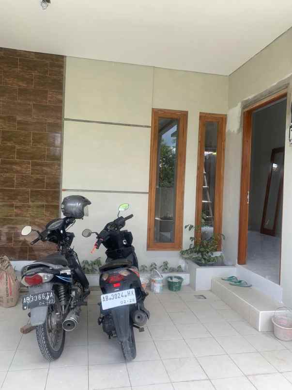 dijual rumah pugeran