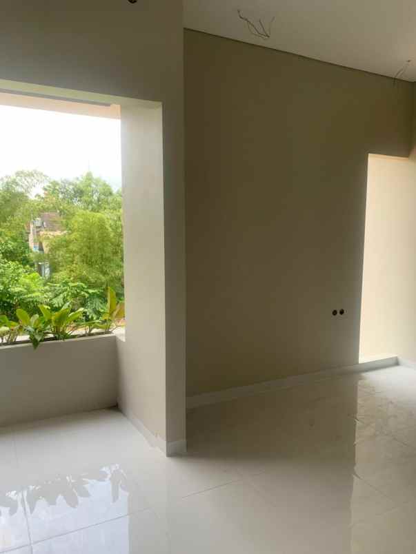 dijual rumah pugeran