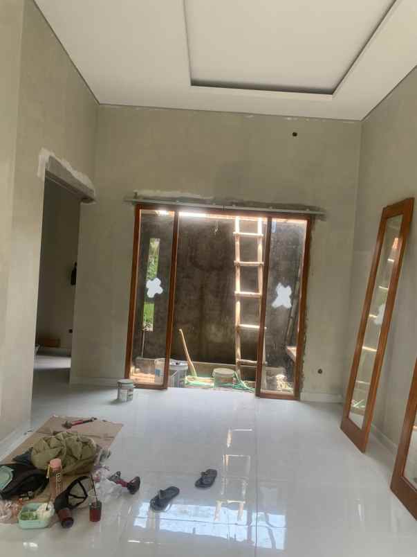 dijual rumah pugeran