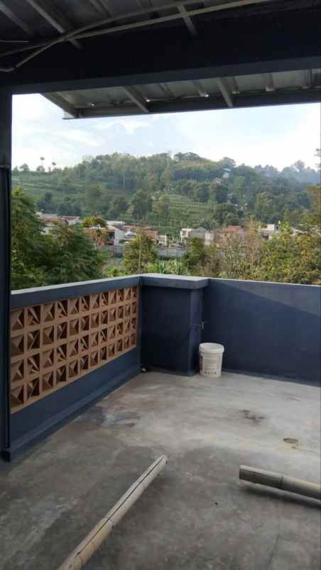 dijual rumah punclut