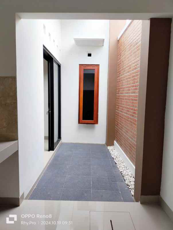 dijual rumah purwomartani kalasan