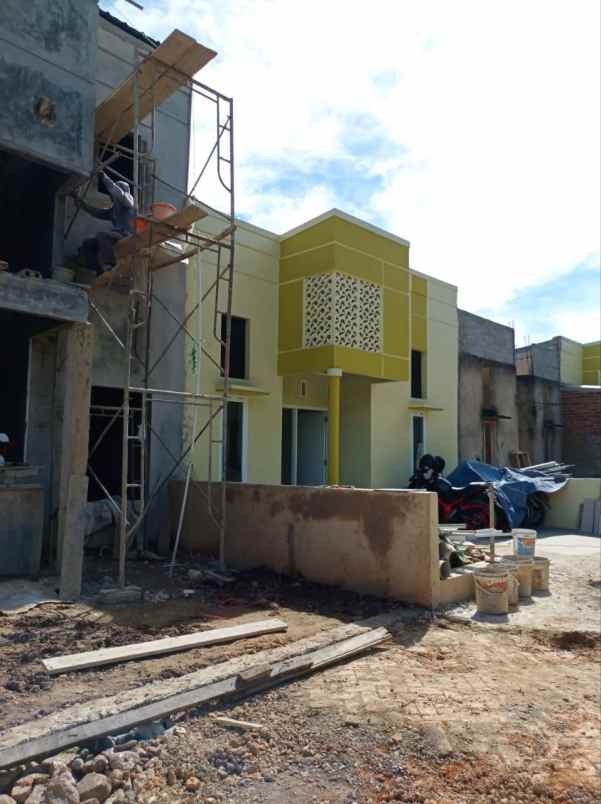 dijual rumah rajabasa