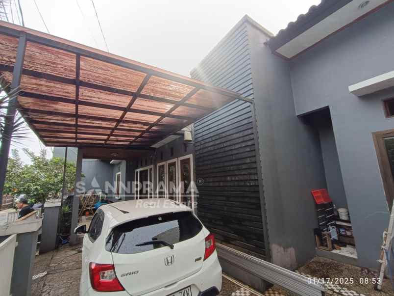 dijual rumah rangkapan jaya depok
