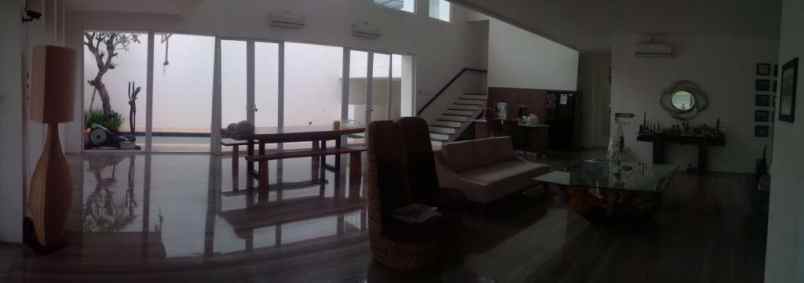 dijual rumah raya bukit golf