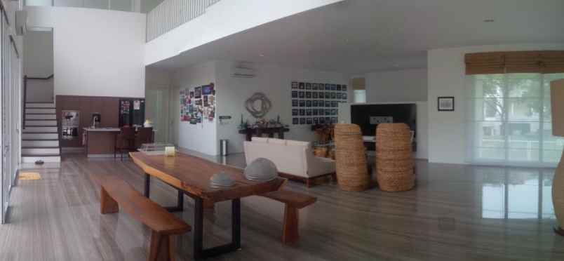 dijual rumah raya bukit golf