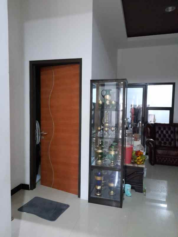 dijual rumah ready di kendeng sampangan semarang