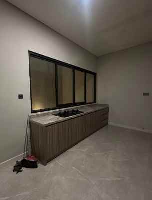 dijual rumah royal residence