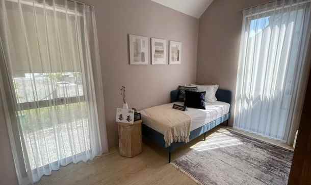 dijual rumah royal residence organica