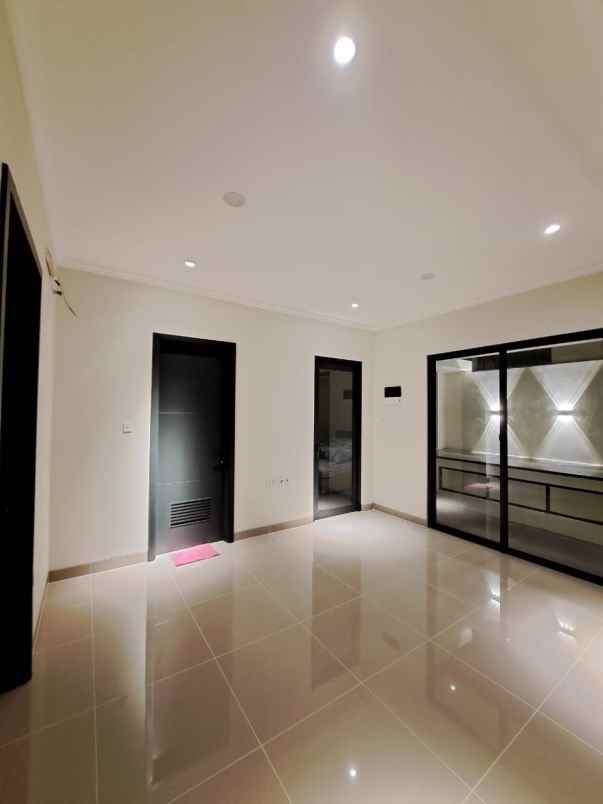 dijual rumah rumah baru di cluster