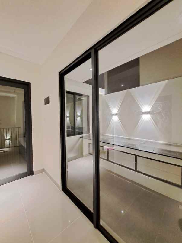 dijual rumah rumah baru di cluster