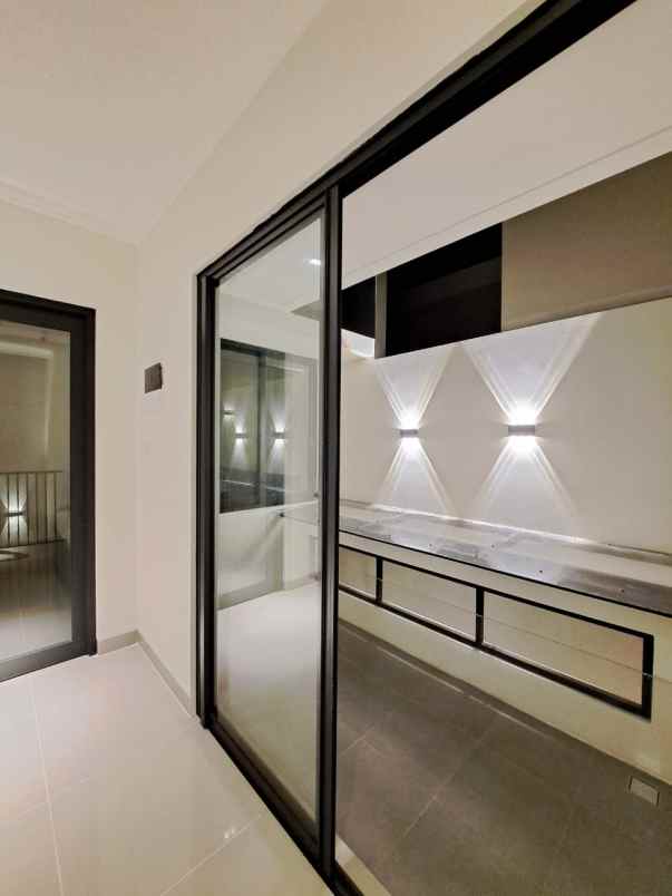 dijual rumah rumah baru di cluster