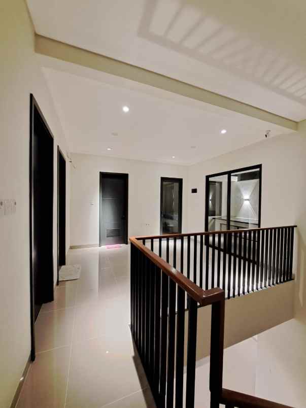 dijual rumah rumah baru di cluster