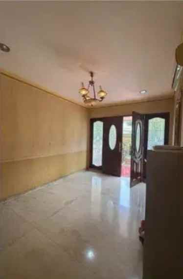 dijual rumah rumah di jl paradise 26