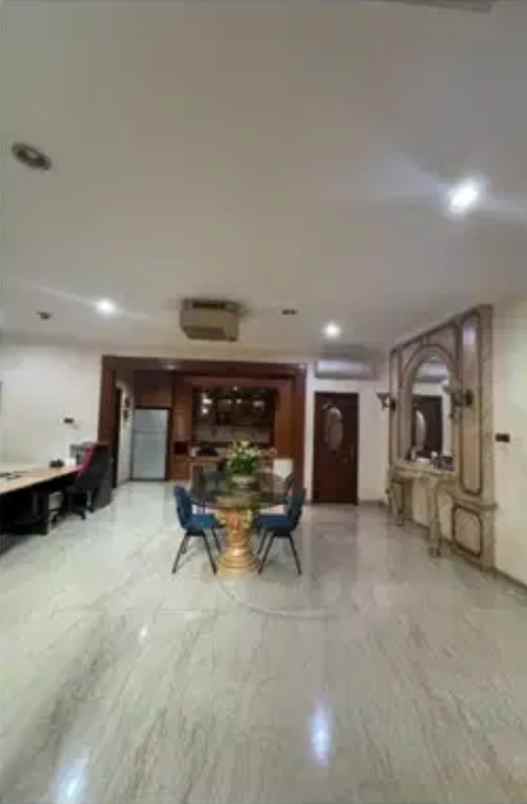 dijual rumah rumah di jl paradise 26