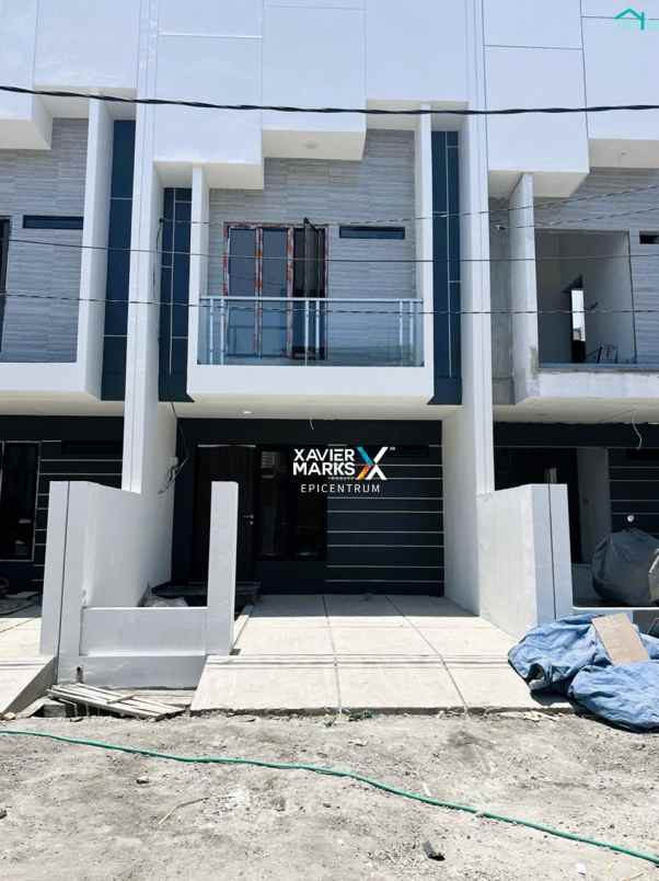 dijual rumah rungkut modern