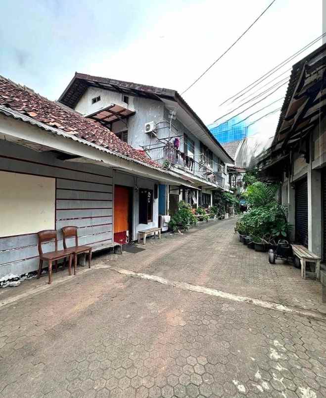dijual rumah salemba tengah paseban