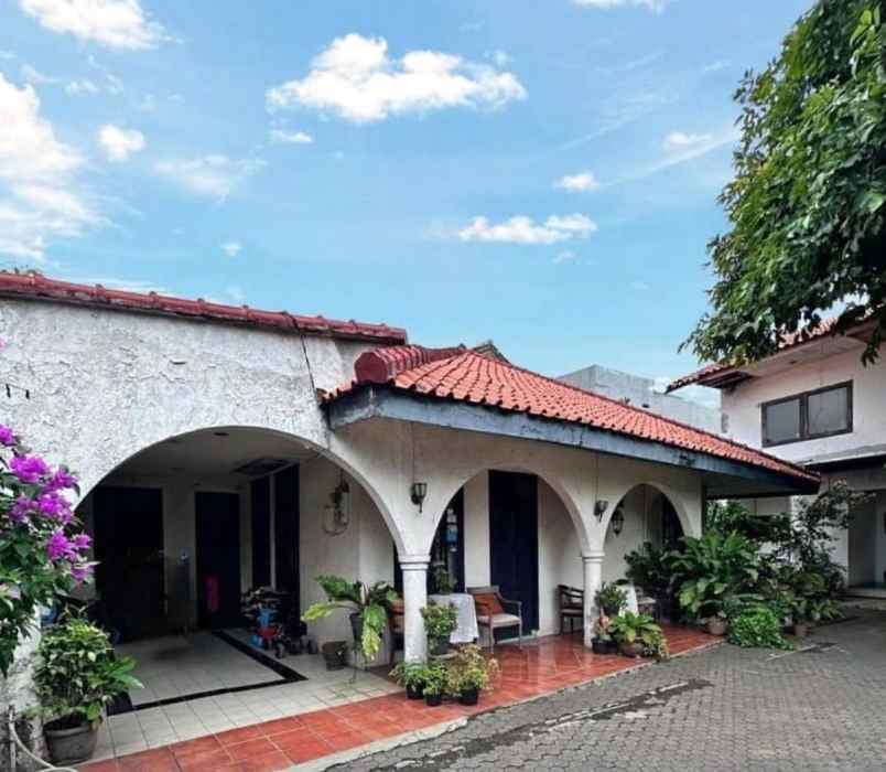 dijual rumah salemba tengah paseban