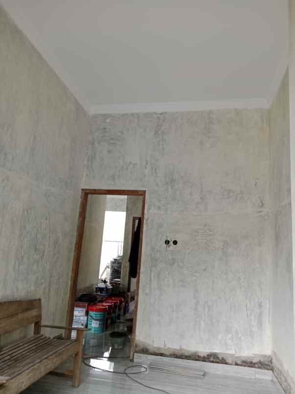 dijual rumah sambiroto