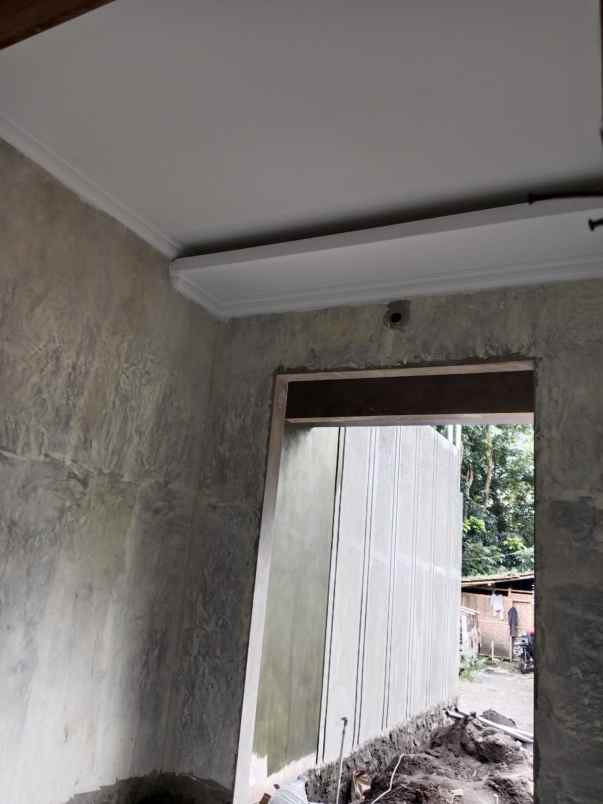 dijual rumah sambiroto