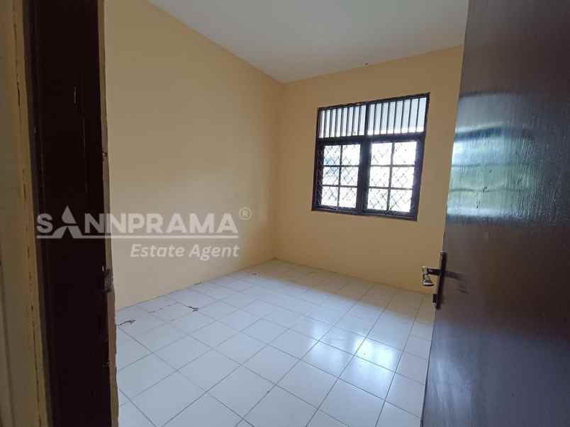 dijual rumah sawangan