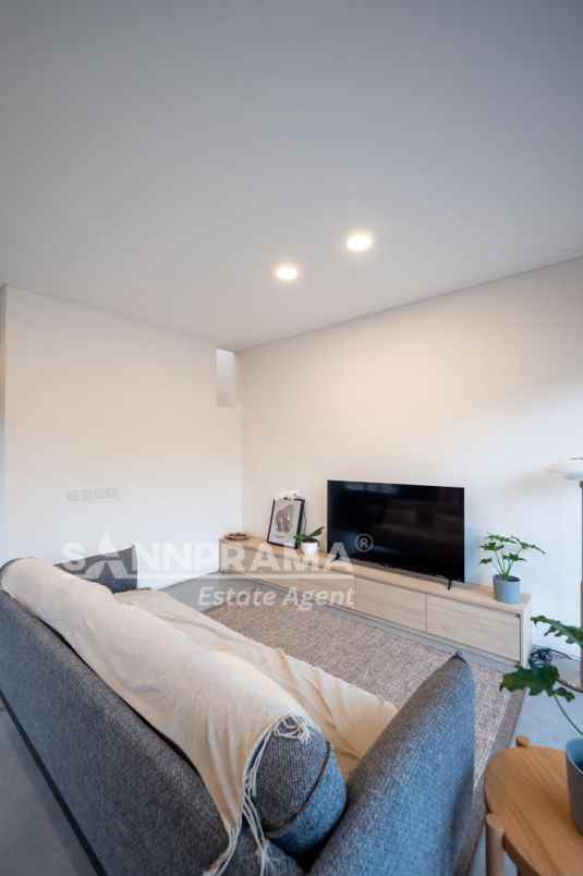 dijual rumah sawangan baru