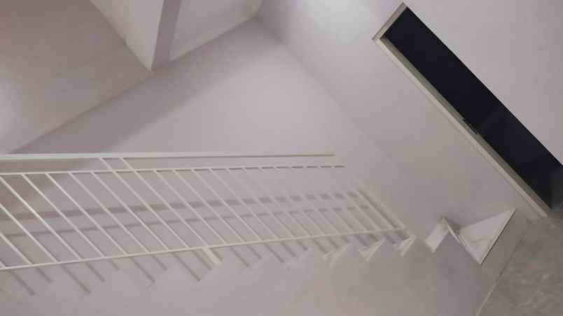 dijual rumah semampir tenga