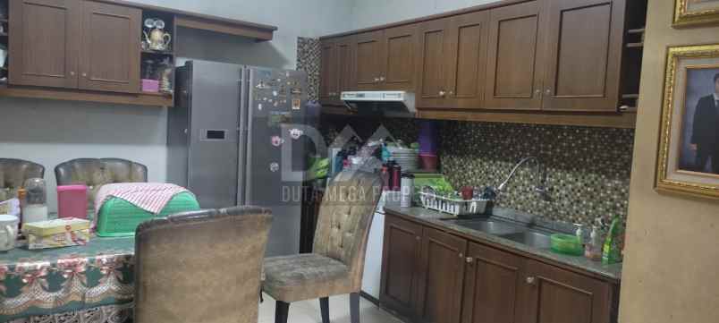 dijual rumah semi furnished di graha raya bintaro