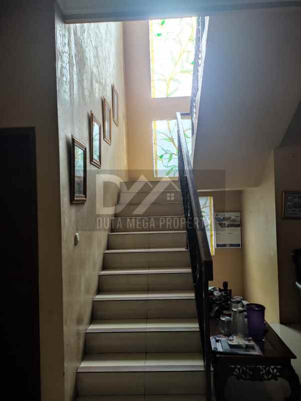 dijual rumah semi furnished di graha raya bintaro