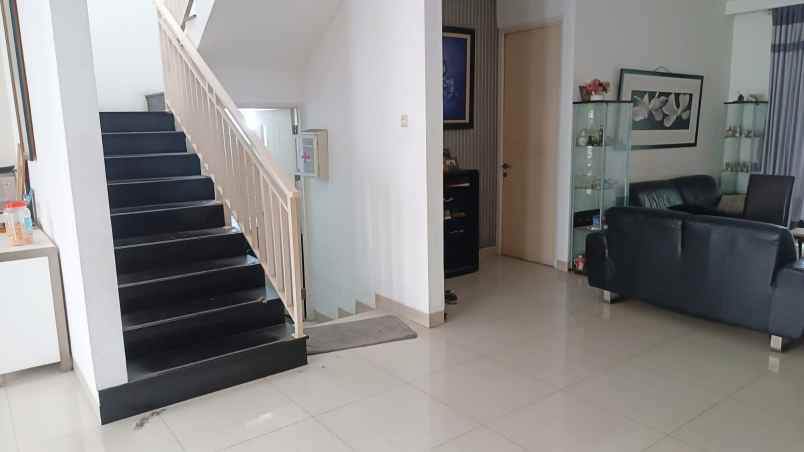 dijual rumah senayan bintaro jaya