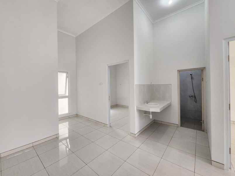 dijual rumah siap huni di semarang indah