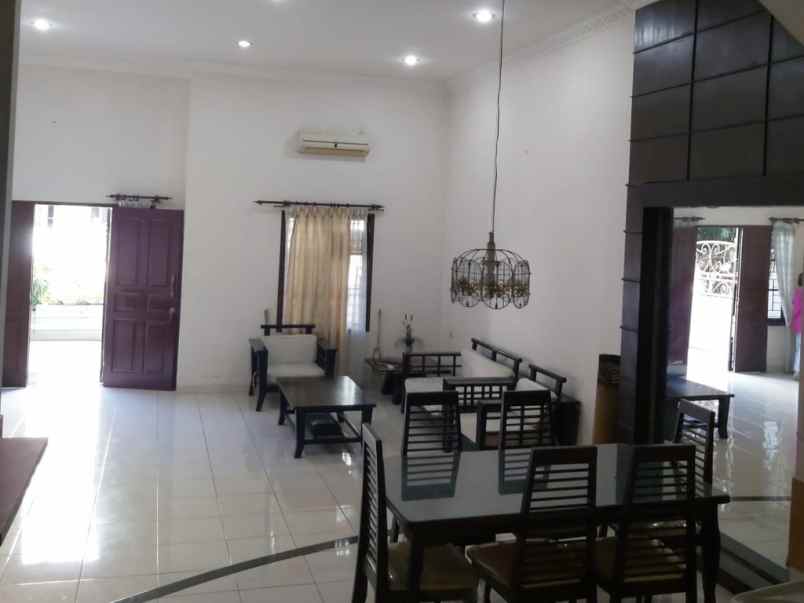 dijual rumah siap huni kompek cemara asri