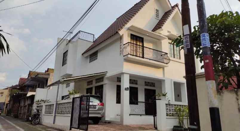 dijual rumah siap huni lokasi sawojajar