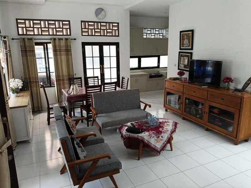 dijual rumah siap huni lokasi sawojajar