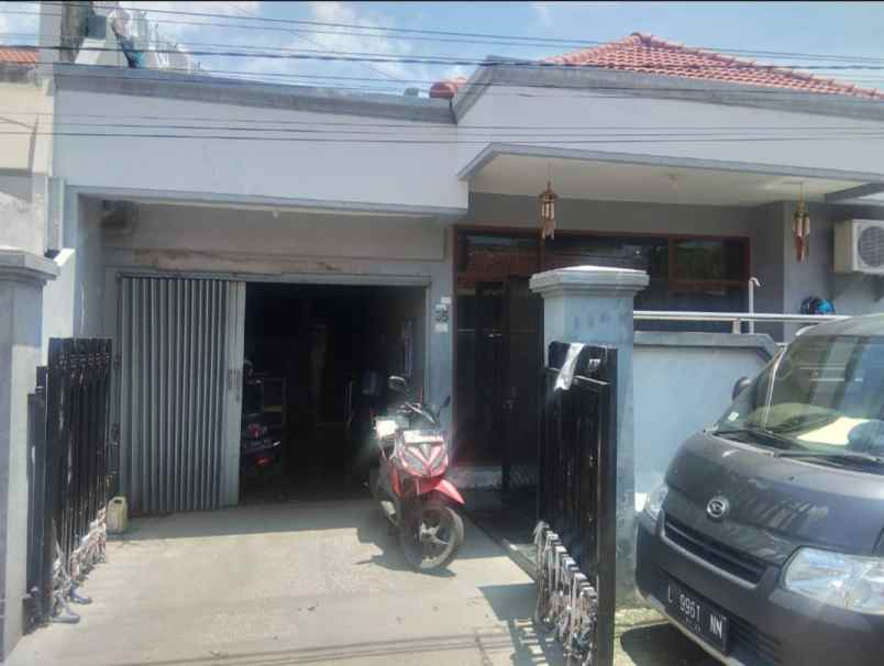 dijual rumah sidoyoso