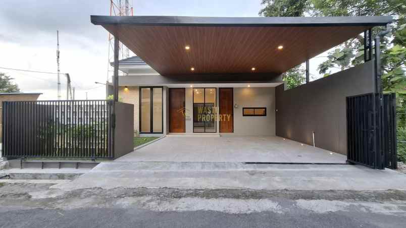 dijual rumah sukoharjo kec ngaglik kab