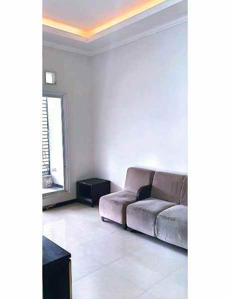 dijual rumah sukolilo dian regency 2