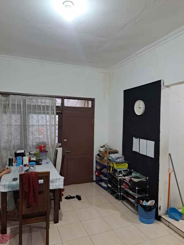 dijual rumah suryalaya buahbatu