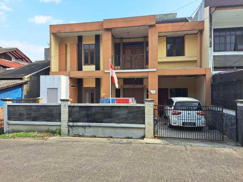 dijual rumah suryalaya buahbatu