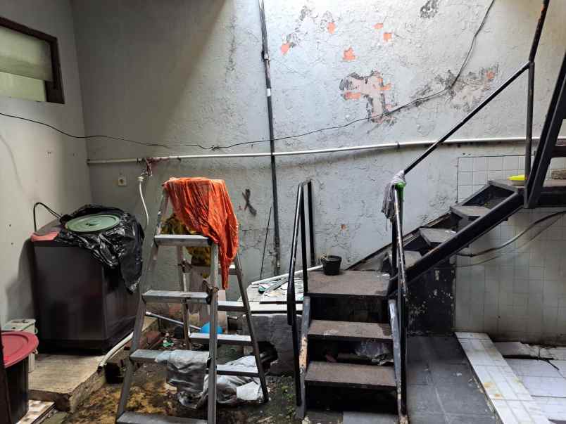 dijual rumah suryalaya buahbatu