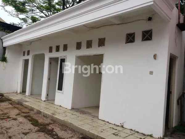 dijual rumah taman kenari nusantara