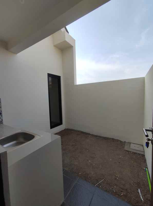 dijual rumah tambak cemandi sidoarjo