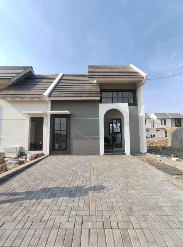 dijual rumah tambak cemandi sidoarjo