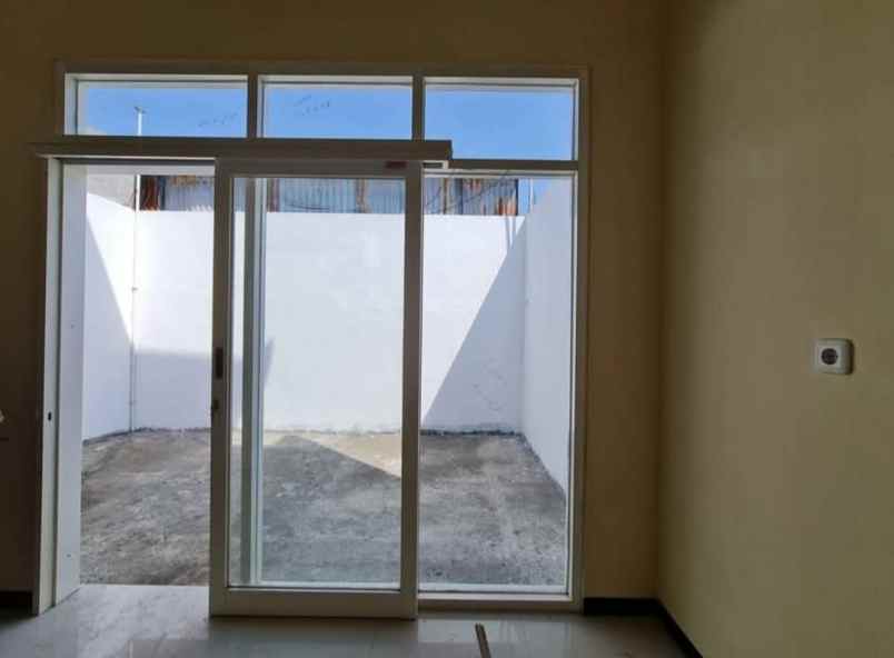 dijual rumah tambak medokan ayu