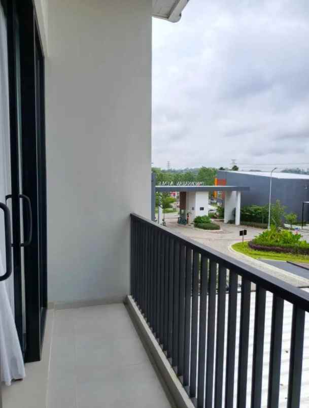 dijual rumah tembalang