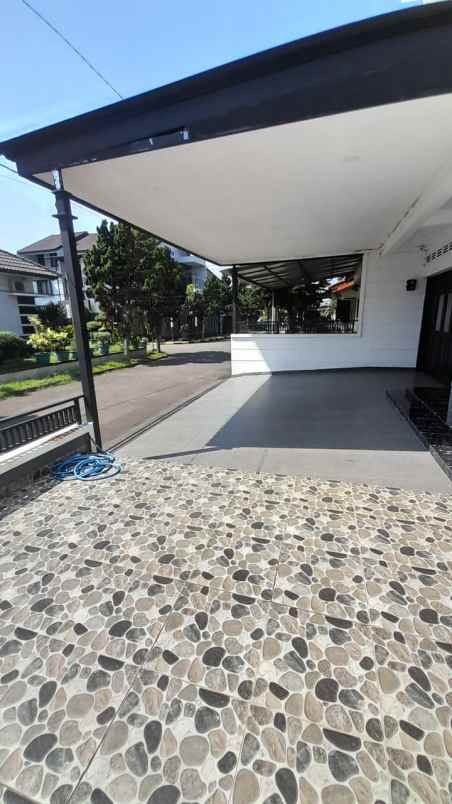 dijual rumah tkm