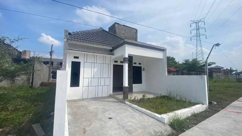 dijual rumah trunuh klaten selatan klaten