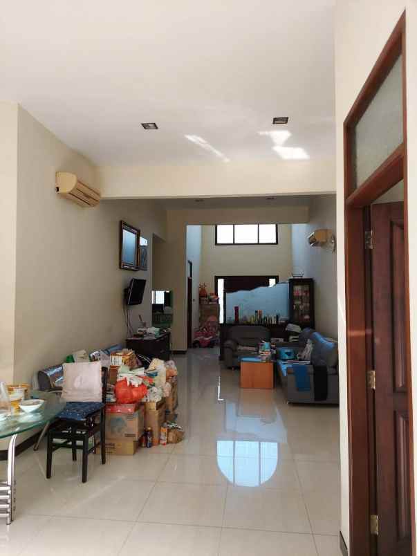 dijual rumah villa bukit mas dukuh