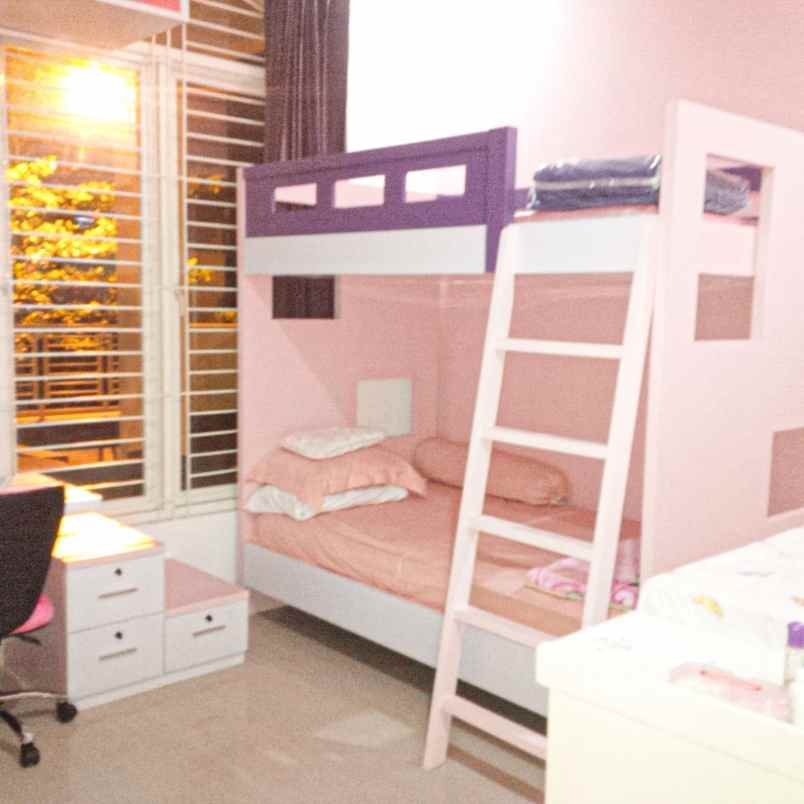 dijual rumah wisma bukit mas