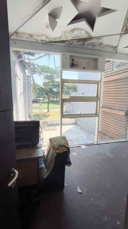 dijual rumah woodland citraland
